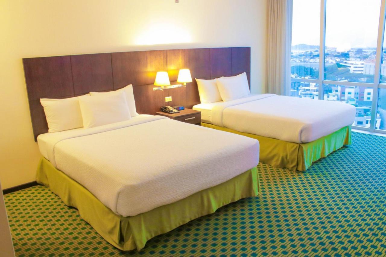 Hotel Courtyard By Marriott Guayaquil Exterior foto