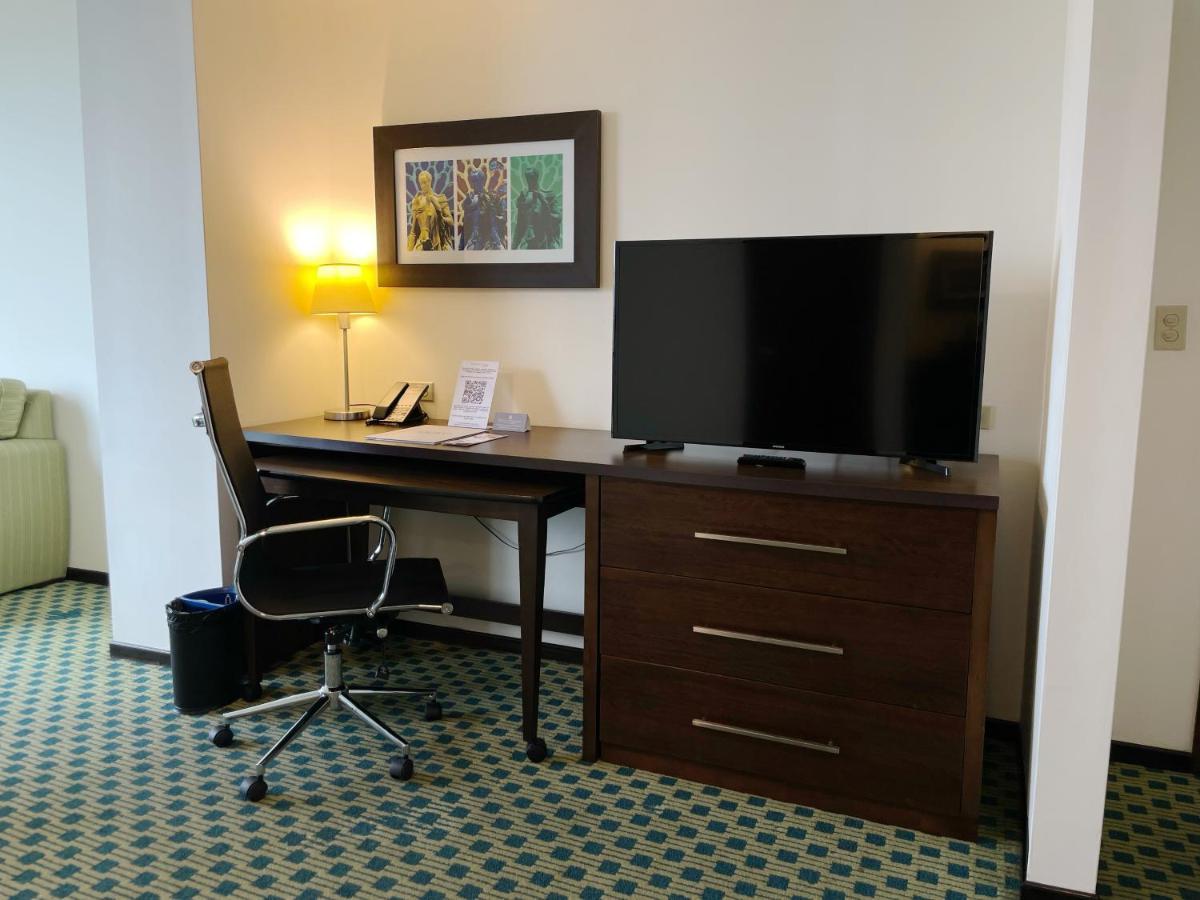 Hotel Courtyard By Marriott Guayaquil Exterior foto