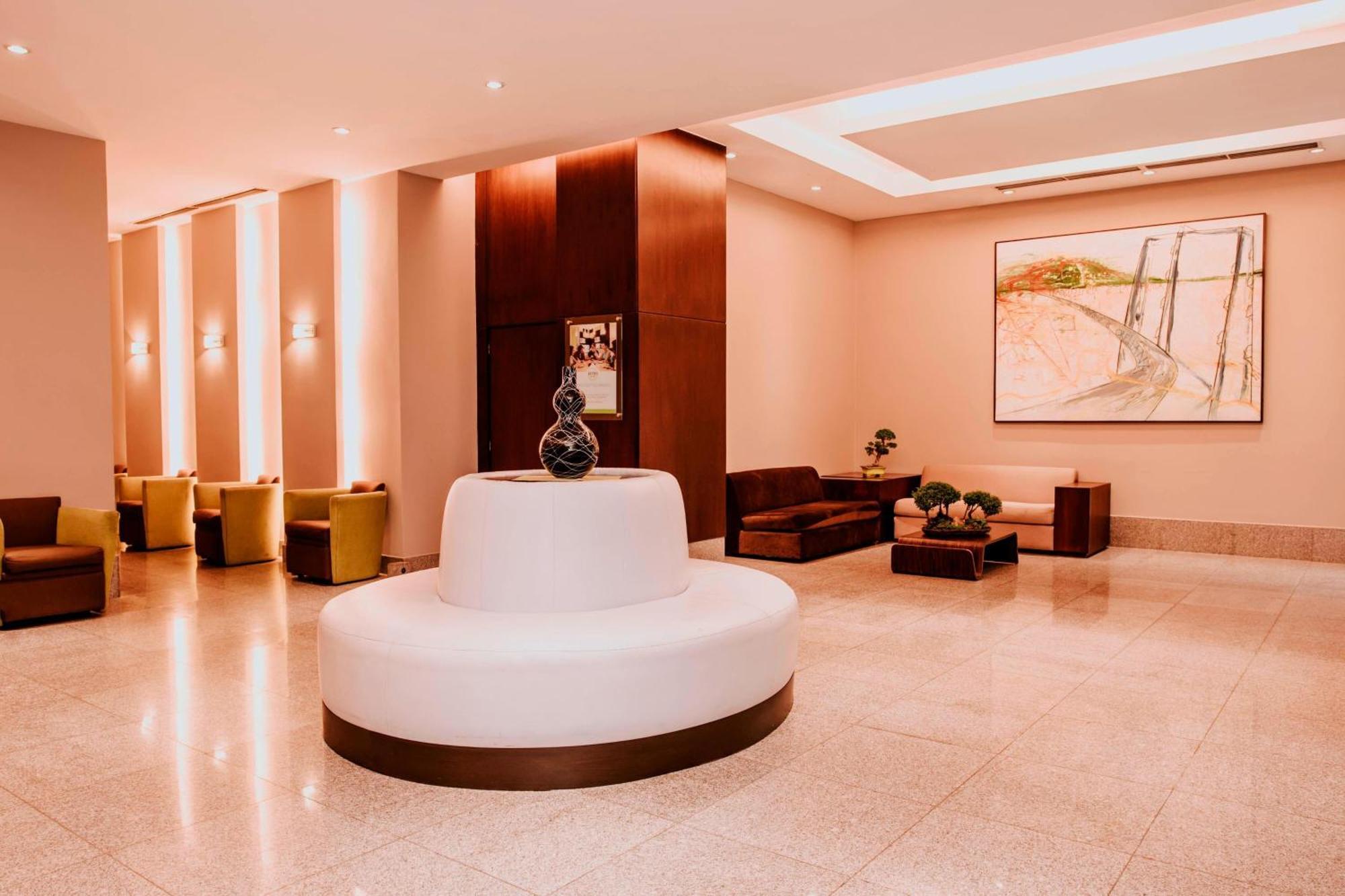 Hotel Courtyard By Marriott Guayaquil Exterior foto
